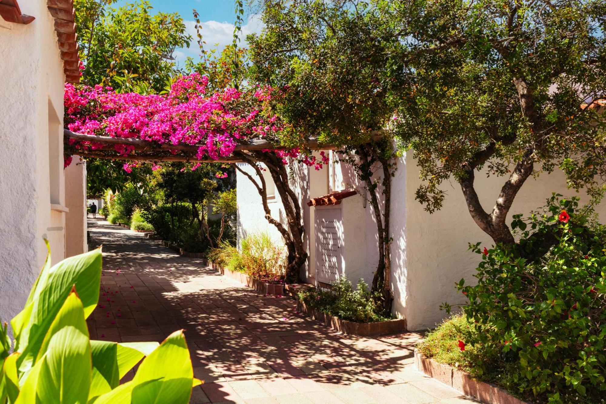 Amasea Resort San Teodoro  Esterno foto